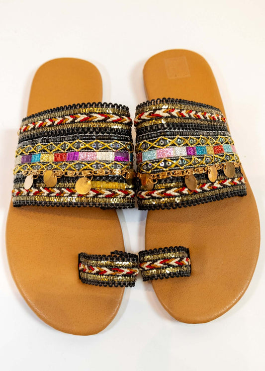 Flat Boho Sandals With Black Embroidery Details