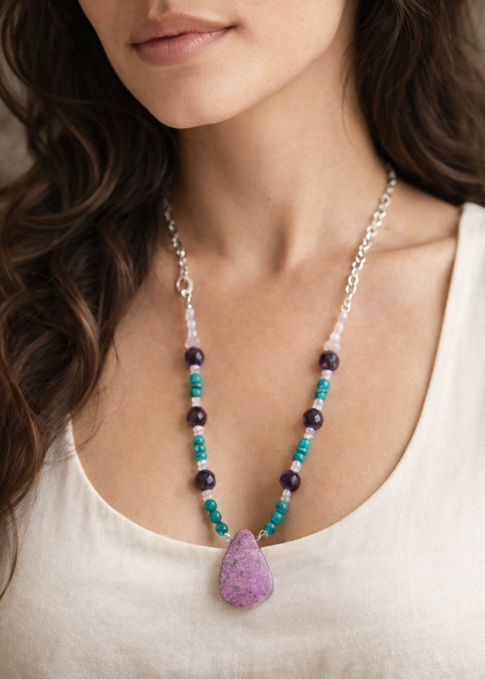 cobalto calcite hand beaded necklace